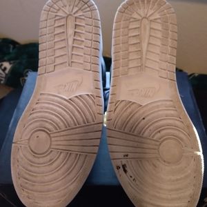 COPY - Air Jordan 1 mid